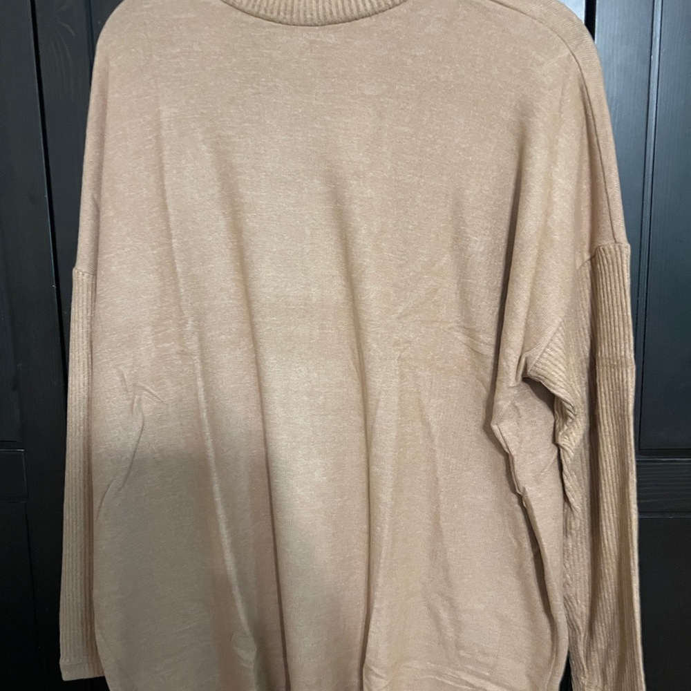 LOFT Women’s Beige ribbed Turtleneck Sweater NWT